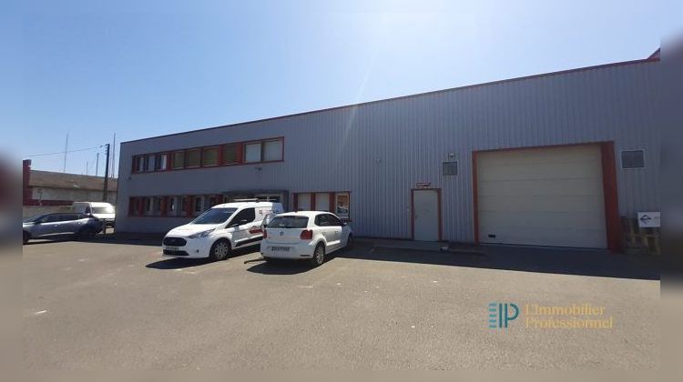 Ma-Cabane - Location Local commercial Hennebont, 335 m²