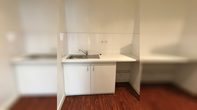 Ma-Cabane - Location Local commercial HEROUVILLE-SAINT-CLAIR, 54 m²