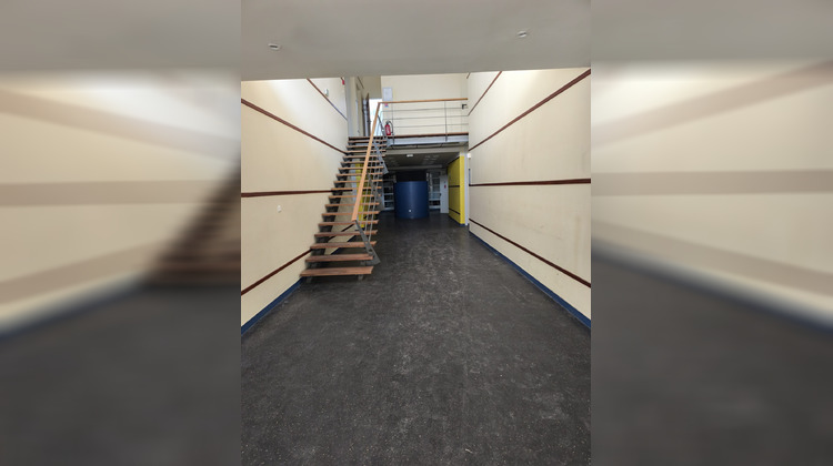 Ma-Cabane - Location Local commercial Hérouville-Saint-Clair, 1050 m²