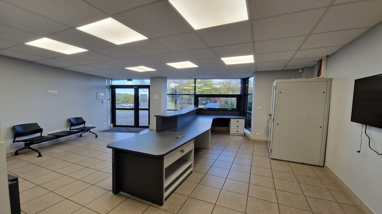 Ma-Cabane - Location Local commercial Hérouville-Saint-Clair, 653 m²