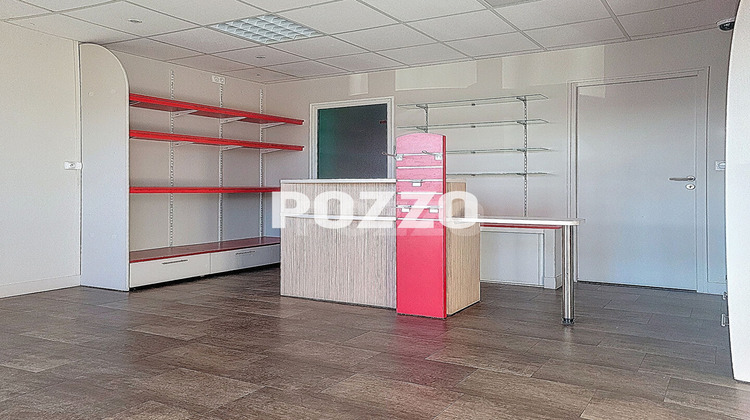 Ma-Cabane - Location Local commercial HONFLEUR, 67 m²