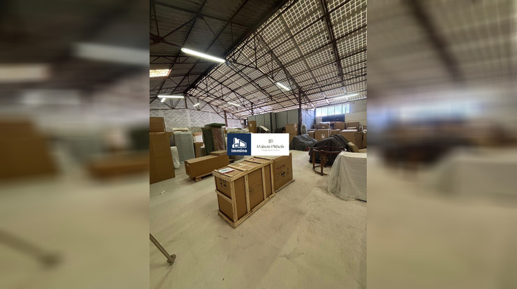 Ma-Cabane - Location Local commercial Hyères, 270 m²