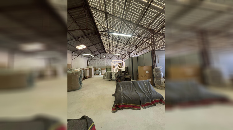 Ma-Cabane - Location Local commercial Hyères, 270 m²