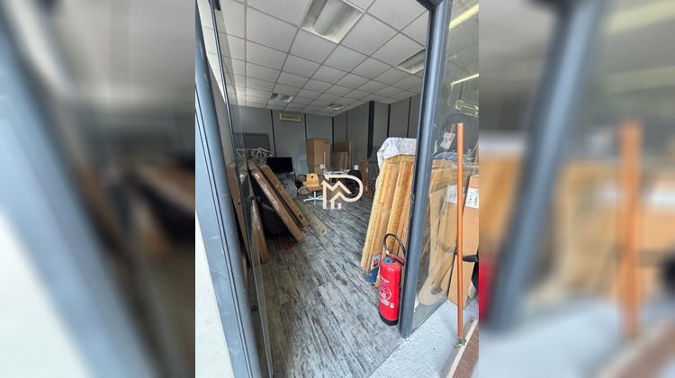 Ma-Cabane - Location Local commercial Hyères, 270 m²