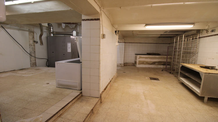 Ma-Cabane - Location Local commercial Hyères, 157 m²