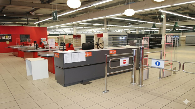 Ma-Cabane - Location Local commercial Idron, 1768 m²
