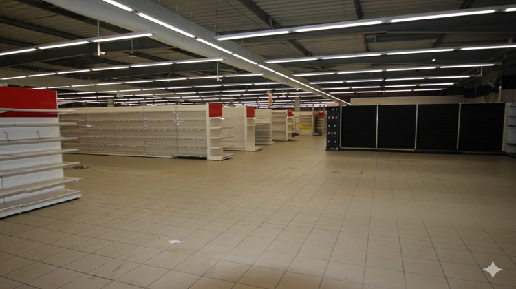 Ma-Cabane - Location Local commercial Idron, 1768 m²