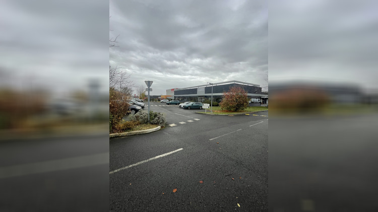 Ma-Cabane - Location Local commercial Ifs, 1438 m²