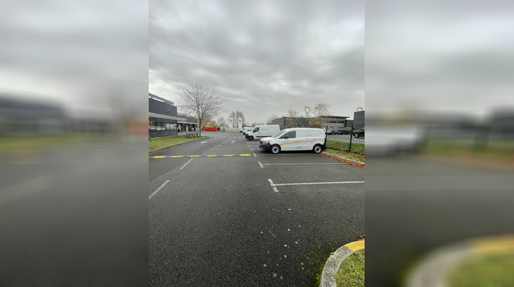 Ma-Cabane - Location Local commercial Ifs, 1438 m²