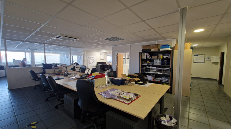 Ma-Cabane - Location Local commercial Ifs, 1440 m²