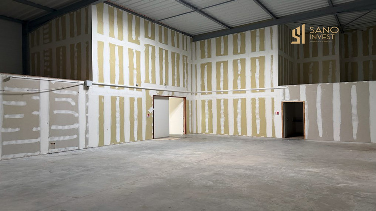 Ma-Cabane - Location Local commercial Ifs, 316 m²