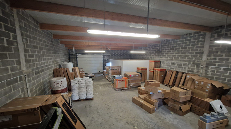 Ma-Cabane - Location Local commercial Ifs, 180 m²