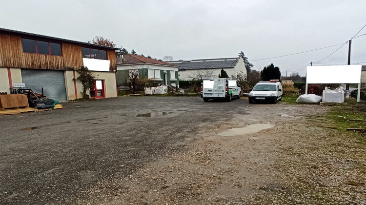 Ma-Cabane - Location Local commercial Isle, 100 m²