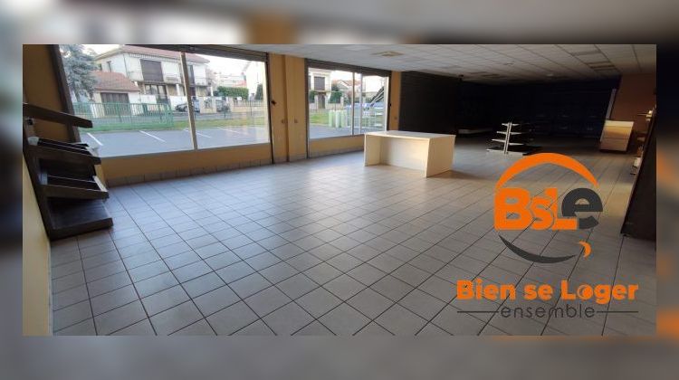 Ma-Cabane - Location Local commercial Issoire, 538 m²