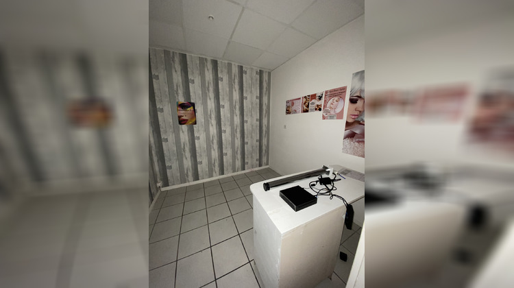 Ma-Cabane - Location Local commercial Istres, 60 m²