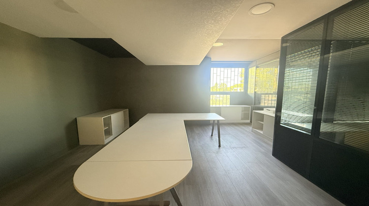 Ma-Cabane - Location Local commercial Istres, 161 m²