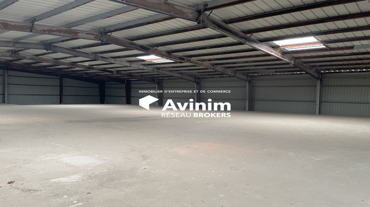 Ma-Cabane - Location Local commercial Istres, 1500 m²