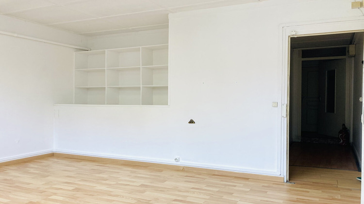 Ma-Cabane - Location Local commercial IVRY-SUR-SEINE, 15 m²