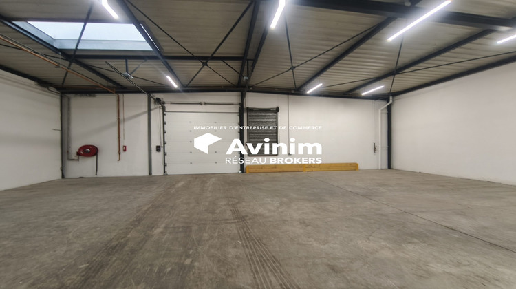 Ma-Cabane - Location Local commercial Ivry-sur-Seine, 892 m²