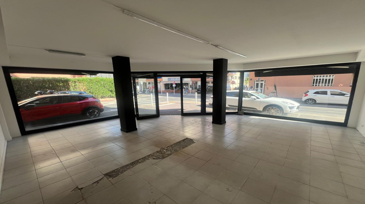 Ma-Cabane - Location Local commercial JUAN LES PINS, 71 m²