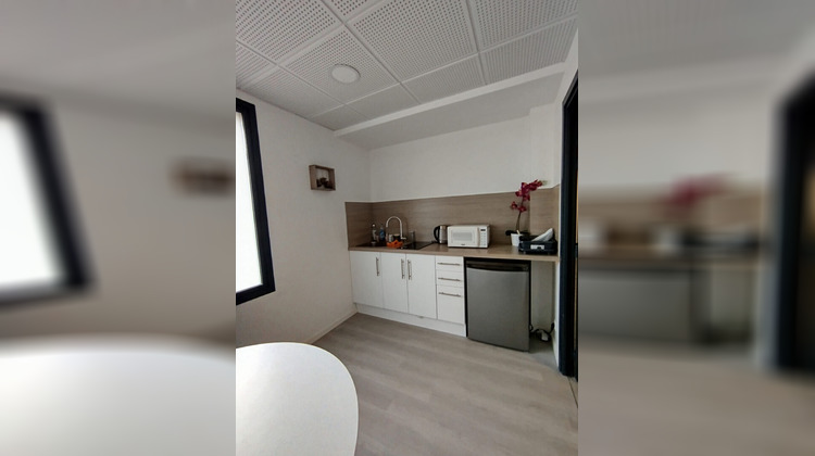 Ma-Cabane - Location Local commercial JUZIERS, 27 m²