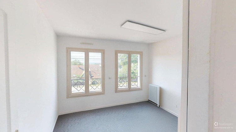 Ma-Cabane - Location Local commercial JUZIERS, 123 m²
