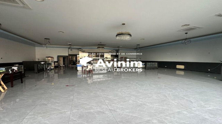 Ma-Cabane - Location Local commercial L'Isle-Adam, 350 m²