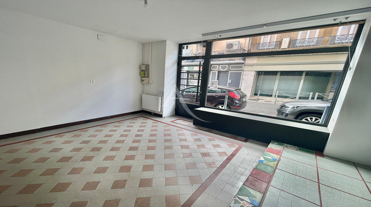 Ma-Cabane - Location Local commercial L'ISLE-JOURDAIN, 18 m²