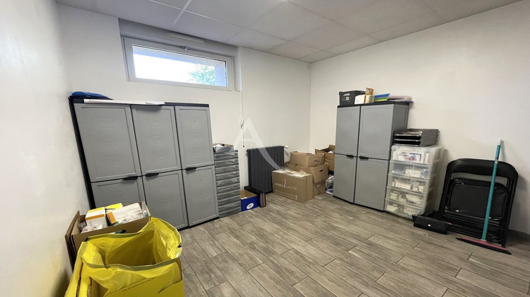 Ma-Cabane - Location Local commercial L'ISLE-JOURDAIN, 10 m²