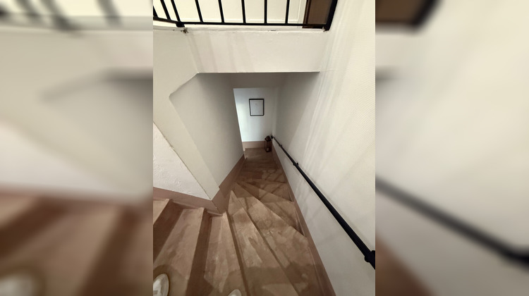 Ma-Cabane - Location Local commercial L'ISLE-SUR-LA-SORGUE, 55 m²