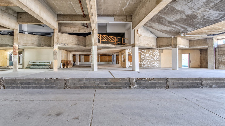 Ma-Cabane - Location Local commercial La Celle-Saint-Cloud, 692 m²