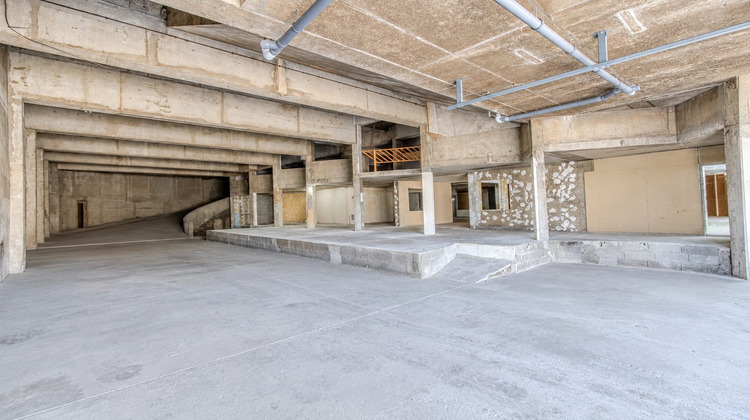 Ma-Cabane - Location Local commercial La Celle-Saint-Cloud, 692 m²