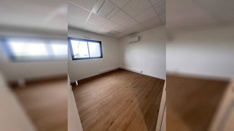 Ma-Cabane - Location Local commercial LA CHAPELLE-BASSE-MER, 12 m²