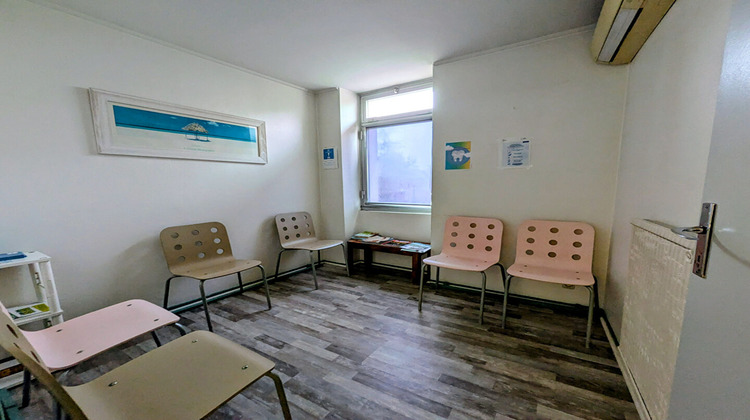 Ma-Cabane - Location Local commercial LA CHAPELLE-SUR-ERDRE, 79 m²