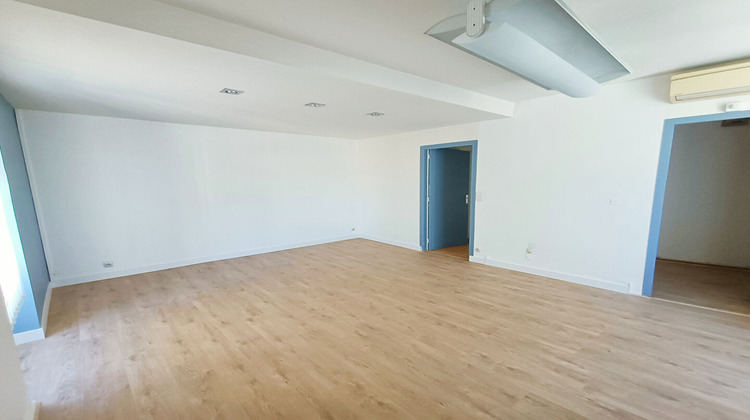 Ma-Cabane - Location Local commercial LA CHAPELLE-SUR-ERDRE, 79 m²