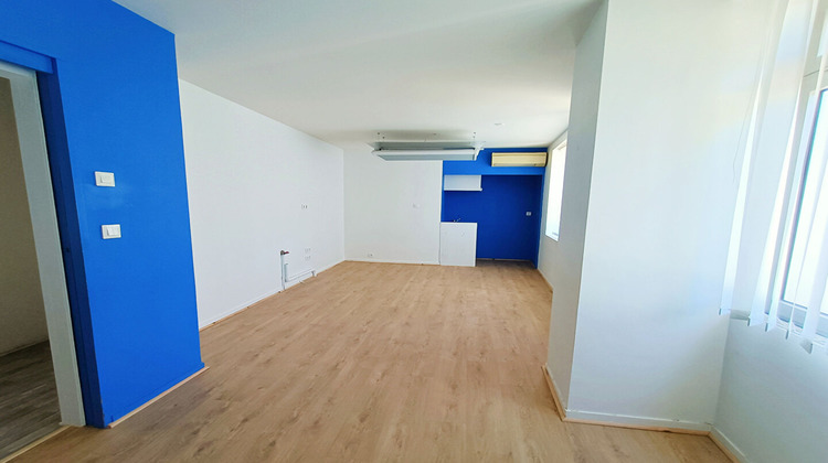 Ma-Cabane - Location Local commercial LA CHAPELLE-SUR-ERDRE, 79 m²