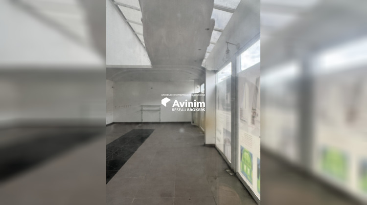 Ma-Cabane - Location Local commercial La Courneuve, 920 m²