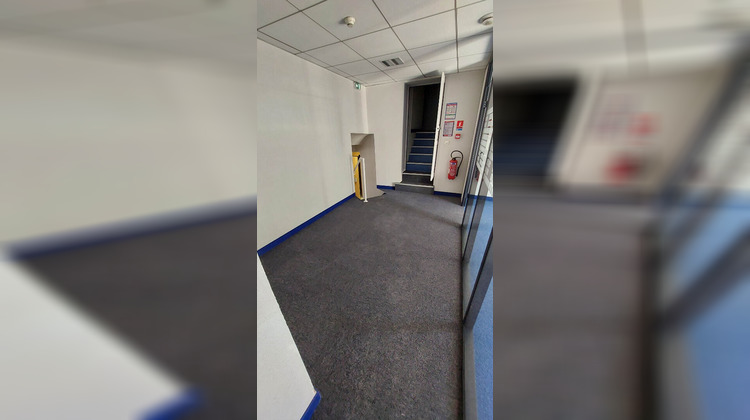 Ma-Cabane - Location Local commercial LA CRECHE, 130 m²