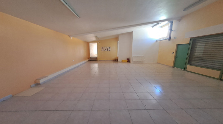 Ma-Cabane - Location Local commercial LA FERTE-BERNARD, 200 m²