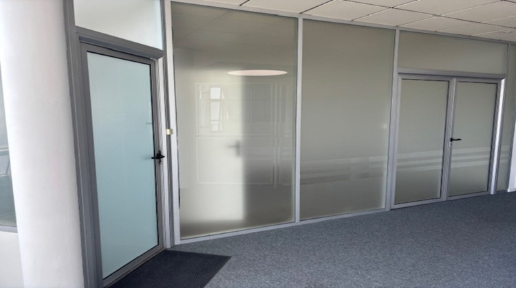 Ma-Cabane - Location Local commercial LA FOUILLOUSE, 155 m²