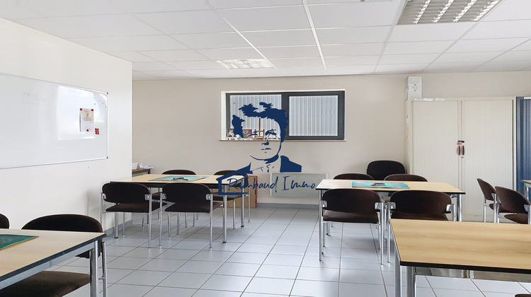 Ma-Cabane - Location Local commercial La Francheville, 300 m²