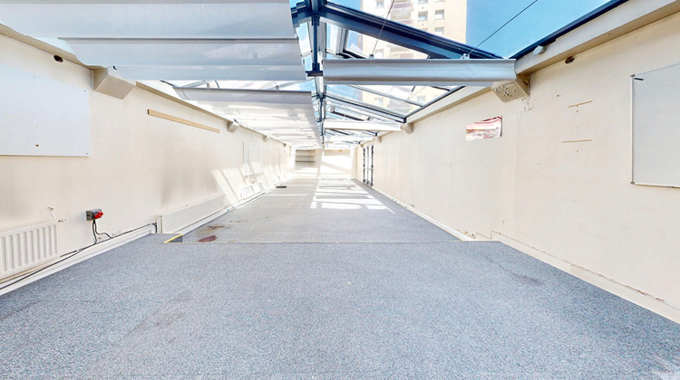 Ma-Cabane - Location Local commercial LA GARENNE-COLOMBES, 259 m²