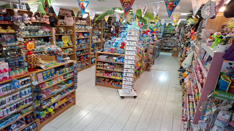 Ma-Cabane - Location Local commercial LA GRANDE MOTTE, 45 m²