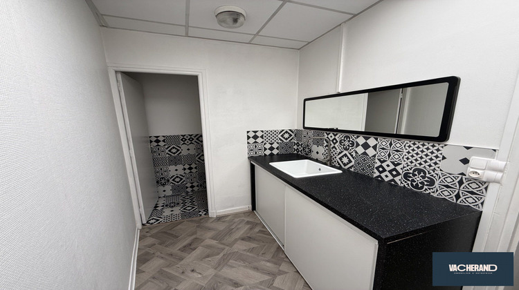 Ma-Cabane - Location Local commercial La Madeleine, 126 m²