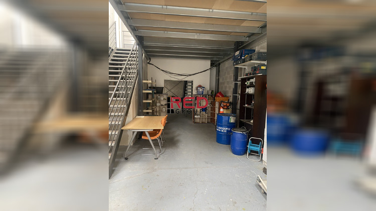 Ma-Cabane - Location Local commercial La Penne-sur-Huveaune, 150 m²