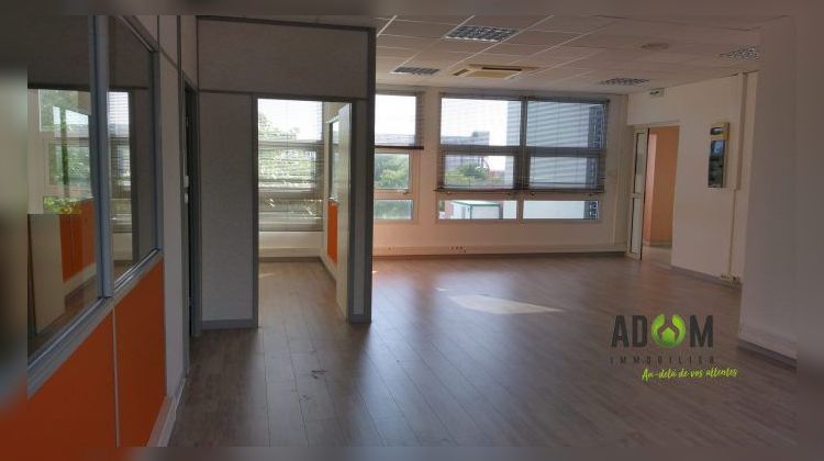 Ma-Cabane - Location Local commercial La Possession, 120 m²