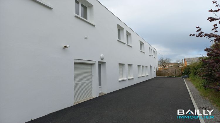 Ma-Cabane - Location Local commercial LA ROCHE-SUR-YON, 380 m²