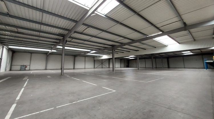 Ma-Cabane - Location Local commercial LA ROCHE-SUR-YON, 3000 m²