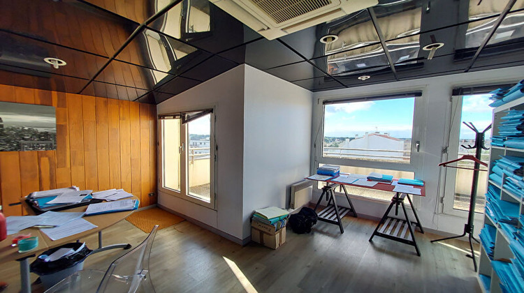 Ma-Cabane - Location Local commercial LA ROCHE-SUR-YON, 50 m²