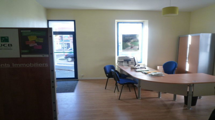 Ma-Cabane - Location Local commercial LA ROCHE-SUR-YON, 90 m²